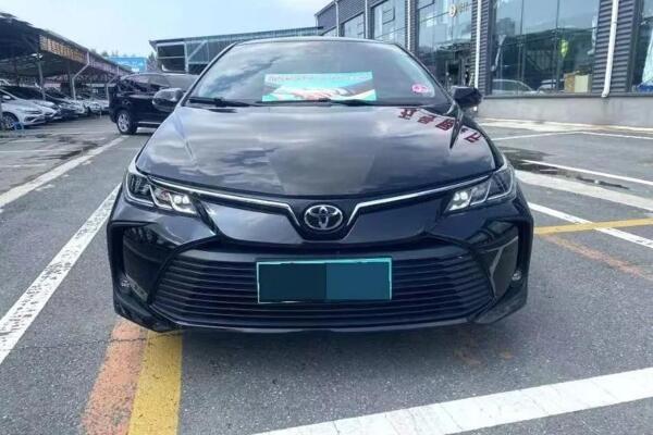 Основное фото TOYOTA COROLLA